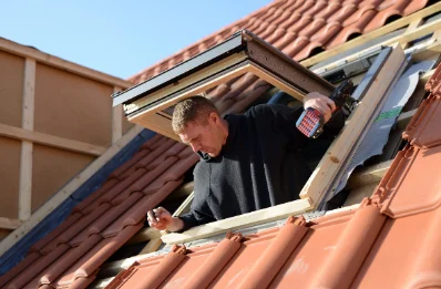 Pose de fenêtres de toit Velux à Charly